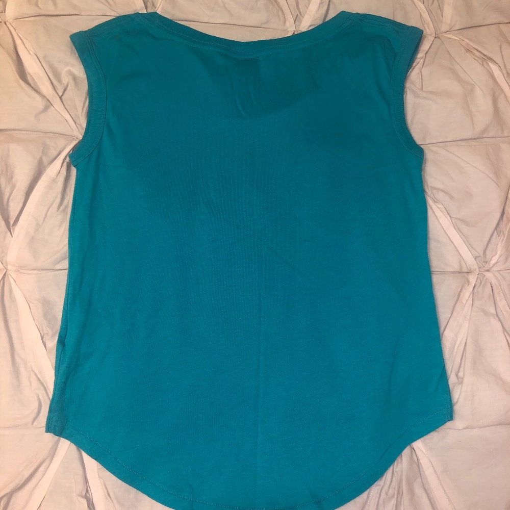 Nike Tank and Shorts Set - Picture 4 of 5
